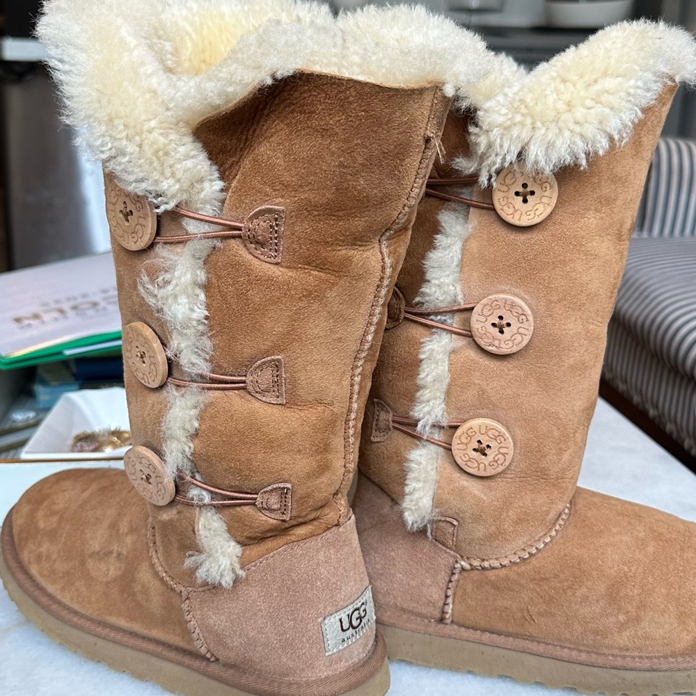 Bailey Suede Button Uggs